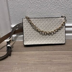 Michael kors belt bag